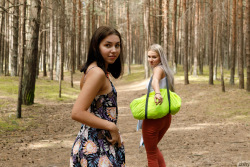 girls-forest-image-56