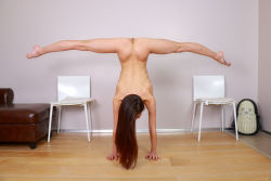 stunning-christine-gymnast-image-99