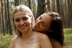 girls-forest-image-44
