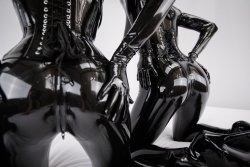 latex-rubber-leather-images-image-38